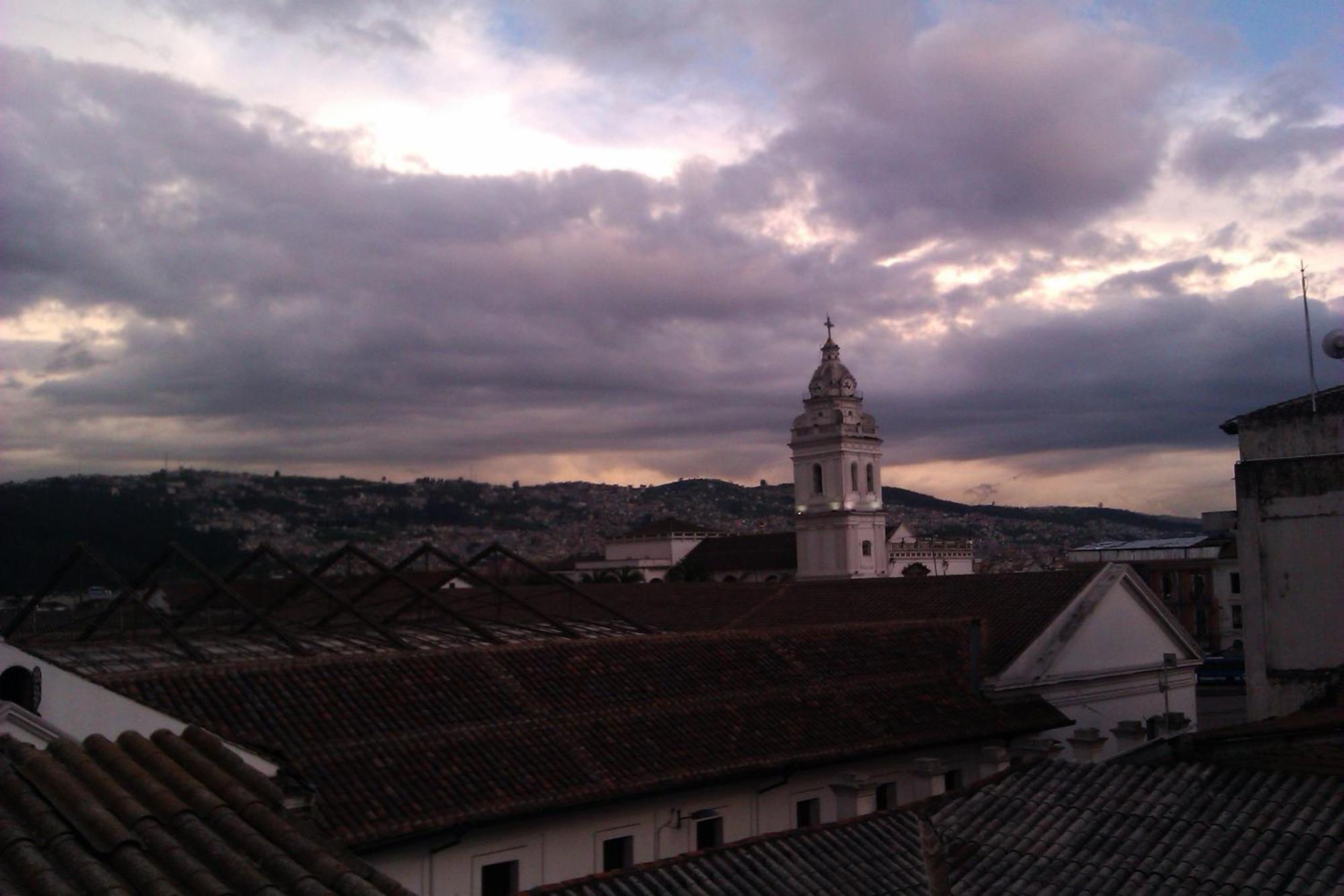 Hostal Yumbo Imperial Quito Eksteriør bilde