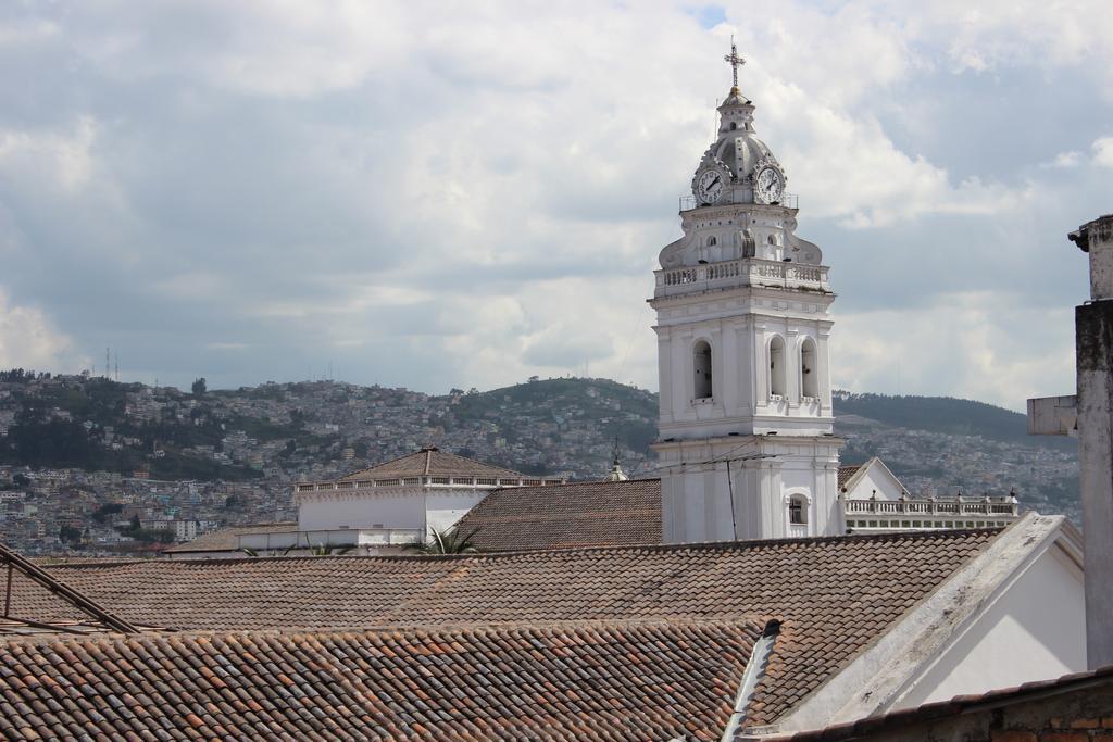 Hostal Yumbo Imperial Quito Eksteriør bilde